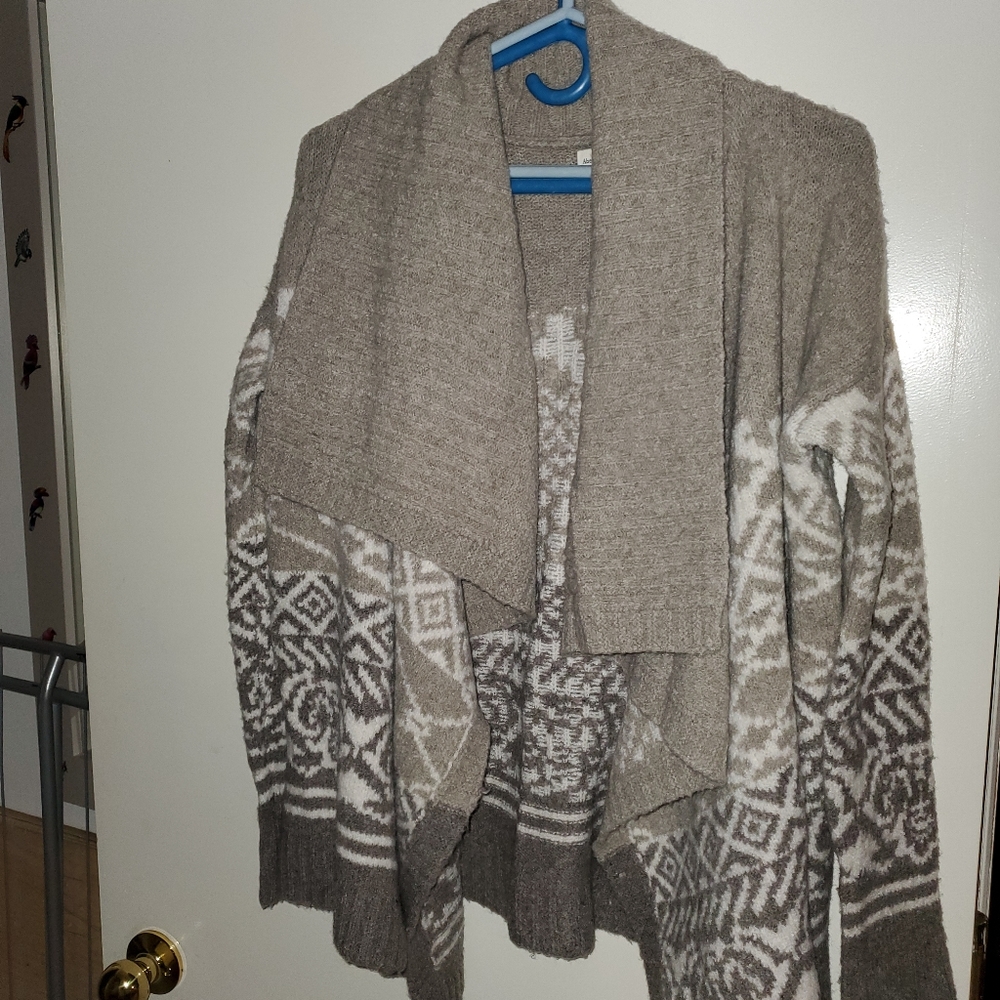 Abercrombie And Fitch cardigan sweater size m